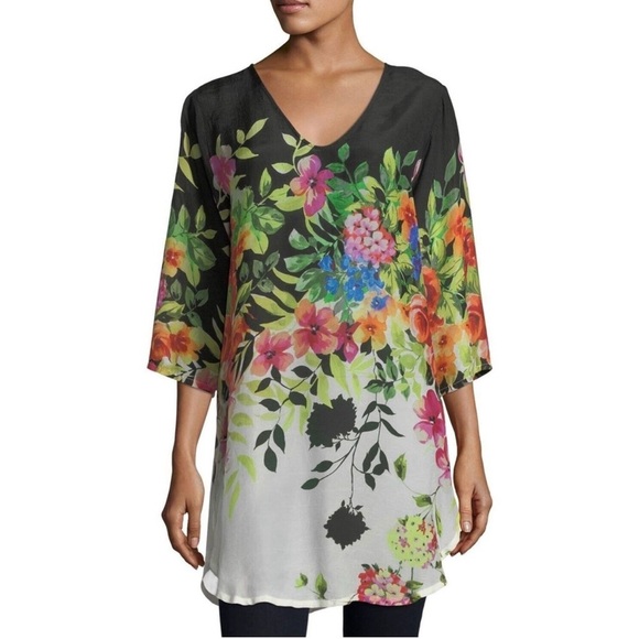 Johnny Was Betty Blouse Tunic Top Size Medium Floral Black White Multicolour - Picture 8 of 12